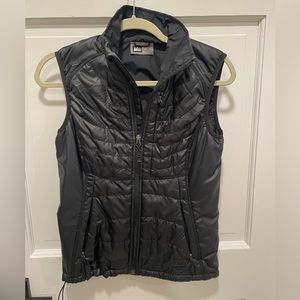 REI Women’s vest, XS, Black